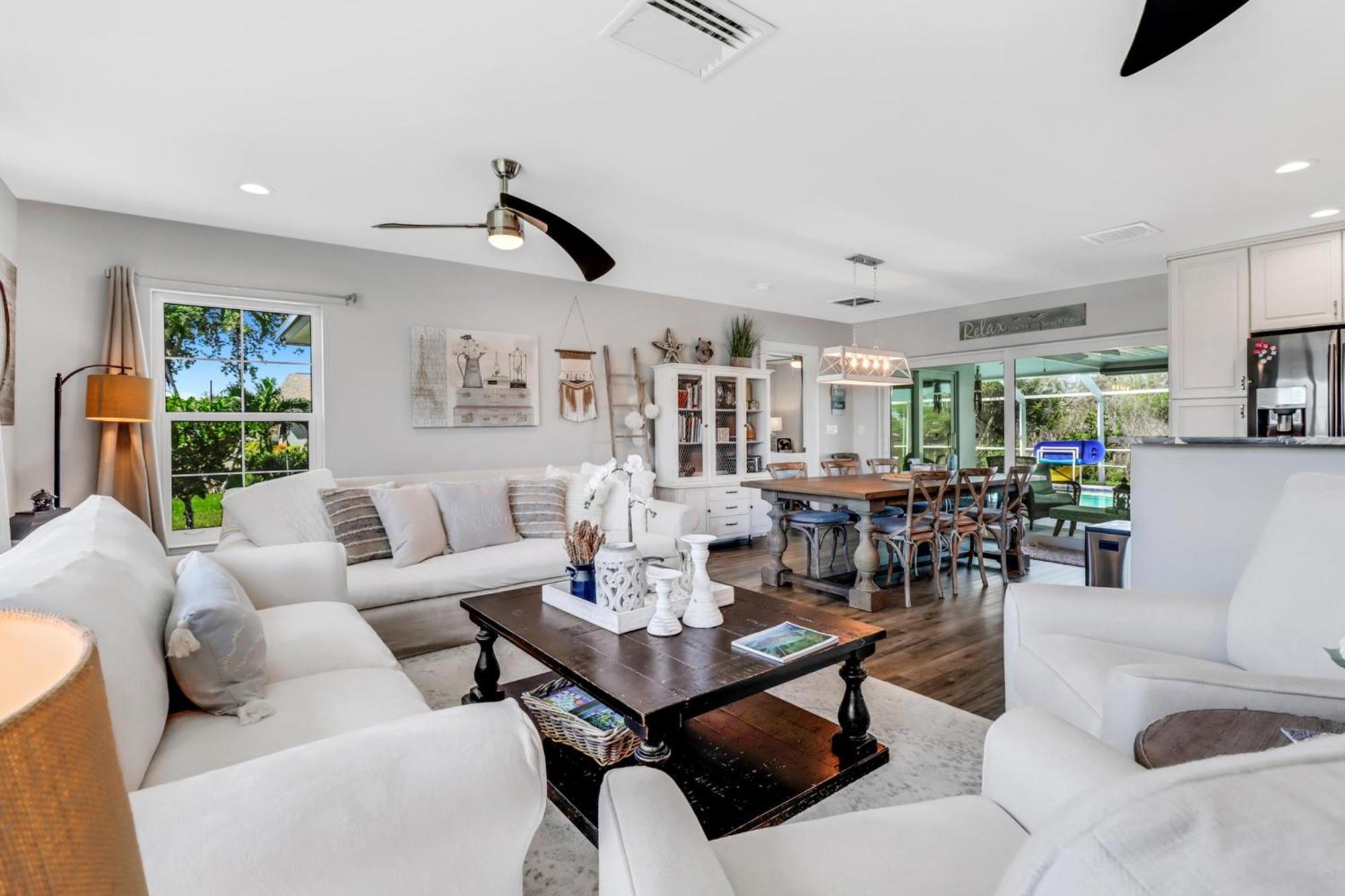 ליבוניה Inviting Lakeview Home L Pool L Close To Beaches מראה חיצוני תמונה